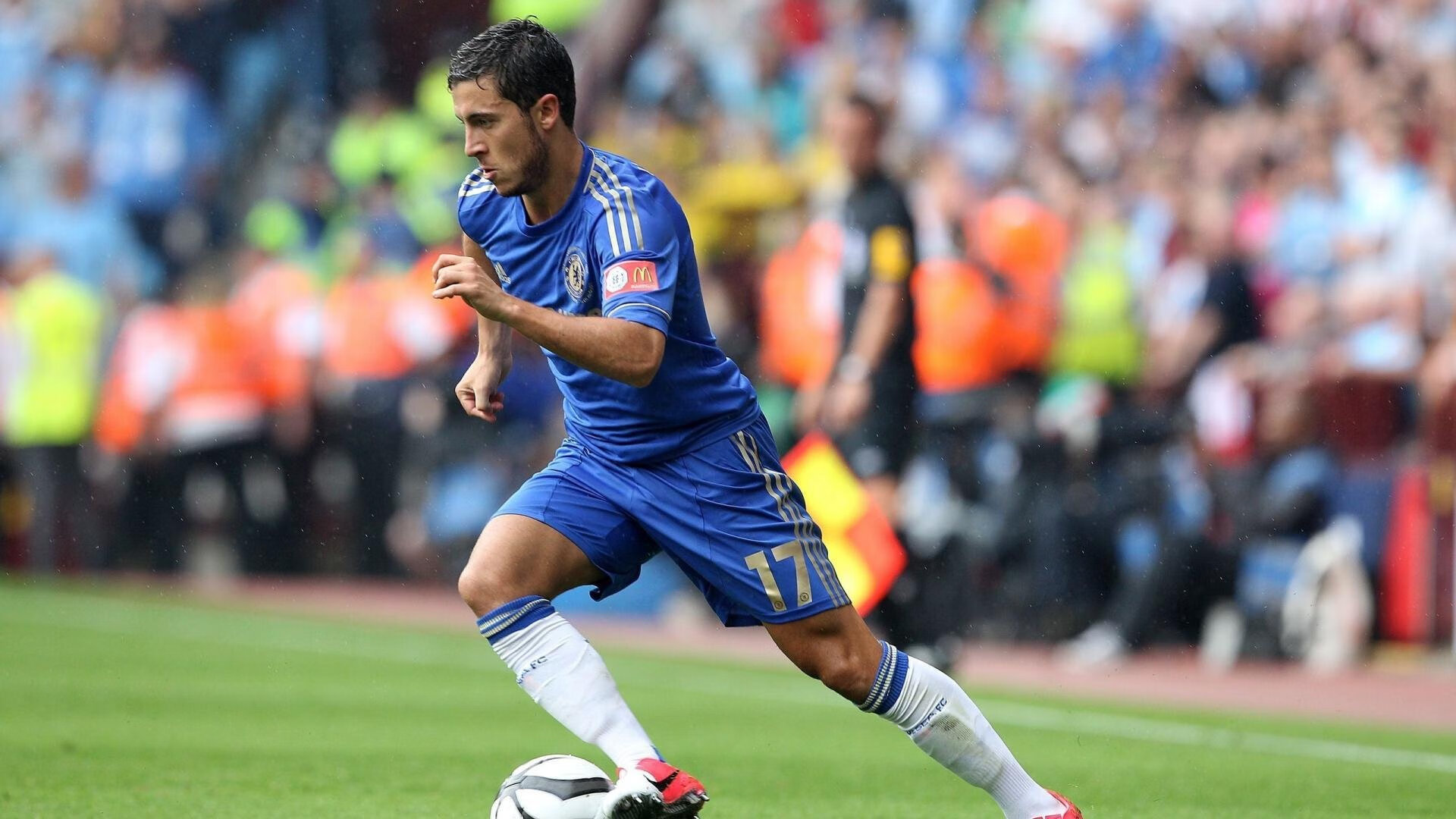 高尔夫尊城市球场为大众提供高品质体育休闲体验，高尔夫尊公司